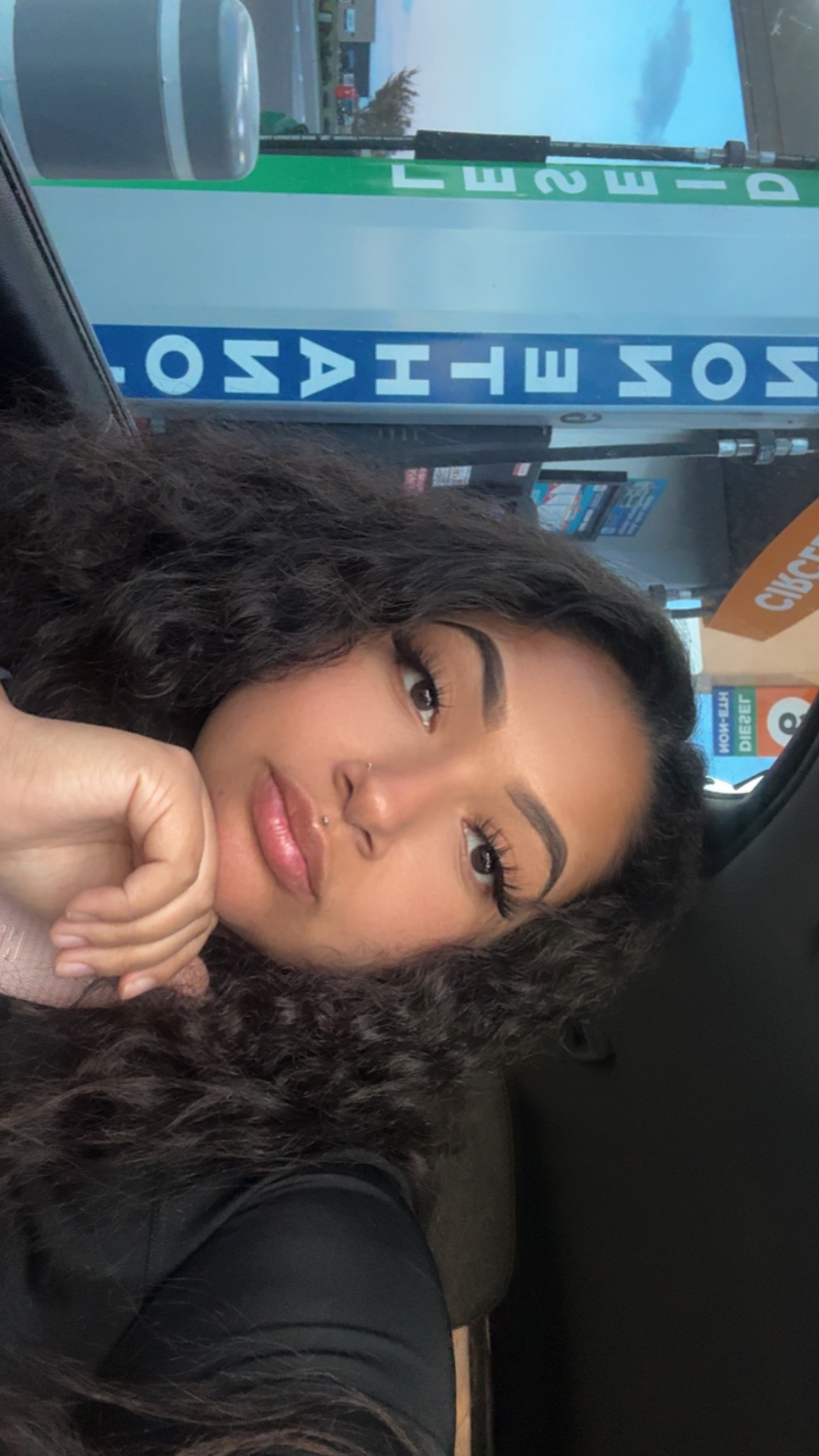 7F455E0A-3C3C-4C74-B855-3B604860EC8F